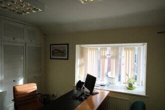 27 Vicarage Rd, Verwood to rent Interior Photo- Image 2 of 9