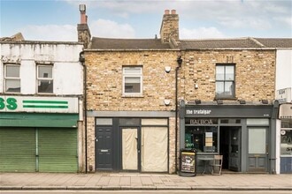 100 Trafalgar Rd, London to rent Building Photo- Image 2 of 4