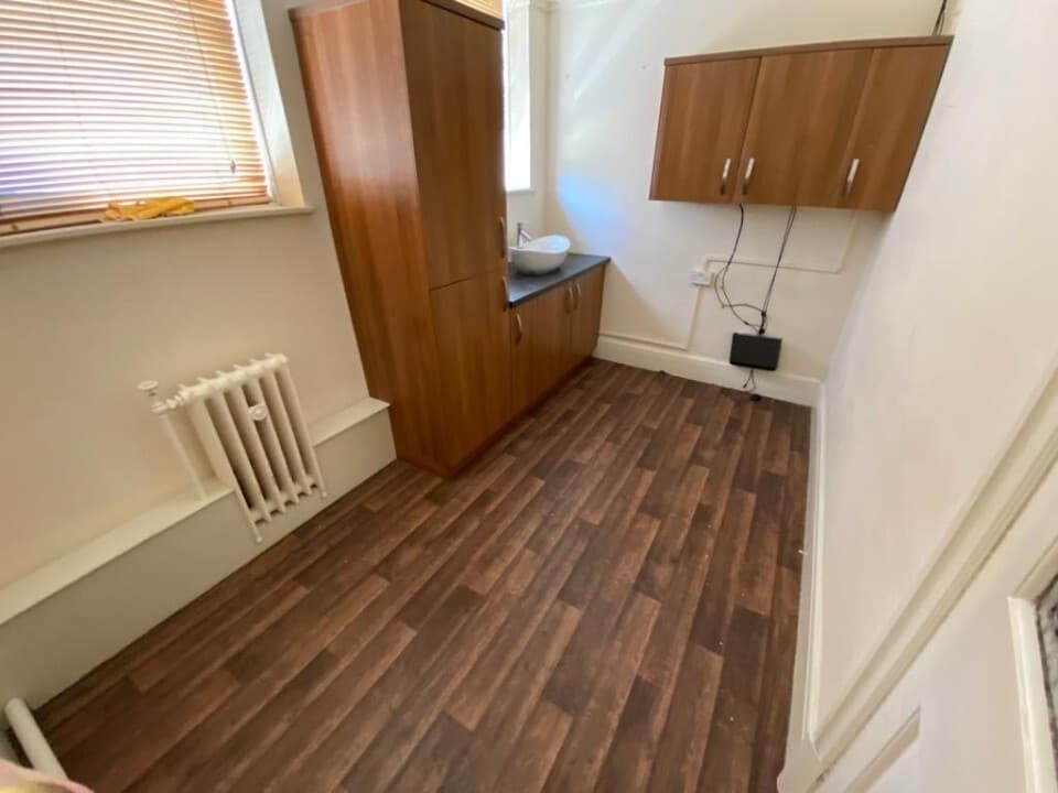 28 Peel St, Barnsley to rent Interior Photo- Image 1 of 2