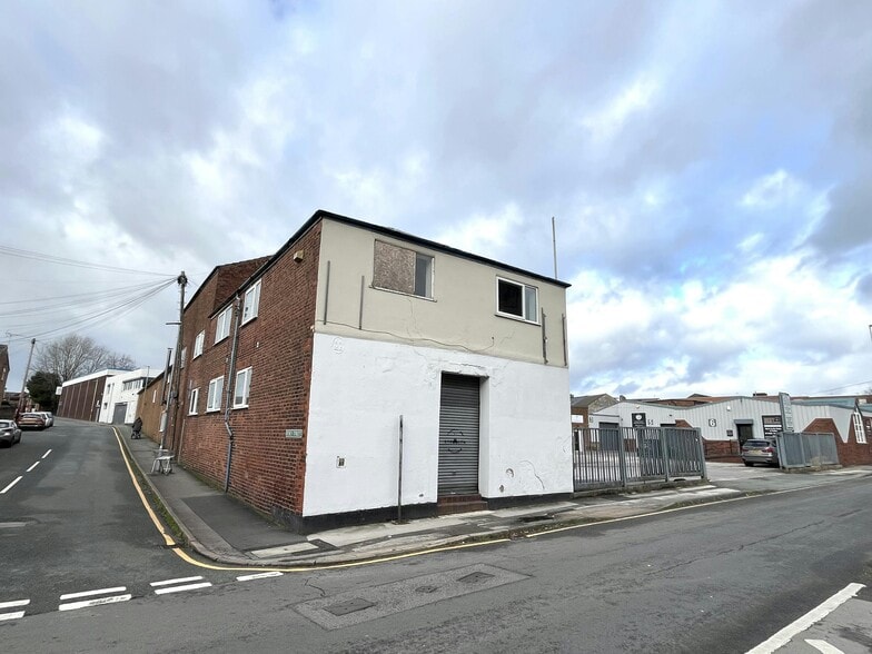 Bond St, Macclesfield to rent - Building Photo - Image 3 of 7