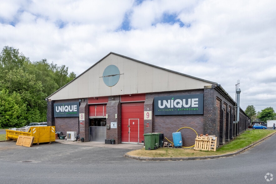 Shelton New Rd, Stoke On Trent to rent - Building Photo - Image 3 of 10
