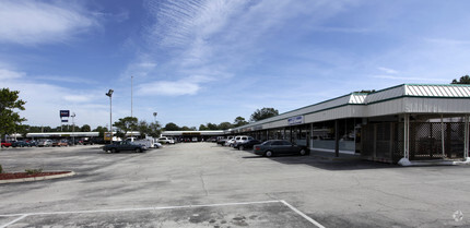 10214-10230 Atlantic Blvd, Jacksonville, FL for rent Building Photo- Image 1 of 4