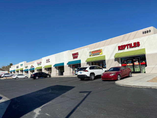 3380 E Russell Rd, Las Vegas, NV for rent - Building Photo - Image 1 of 5