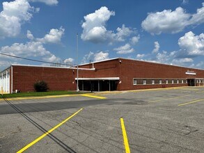 4100 Tomlynn St, Richmond, VA for rent Building Photo- Image 1 of 8