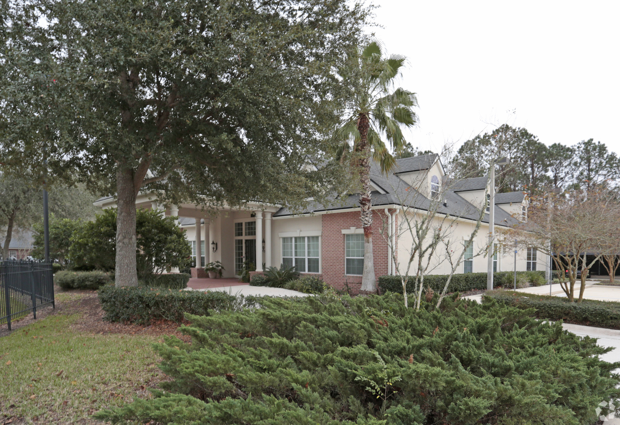 11246 Alumni Way, Jacksonville, FL for rent Primary Photo- Image 1 of 27