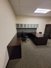 7125 W Gunnison St, Harwood Heights, IL to rent Interior Photo- Image 2 of 4