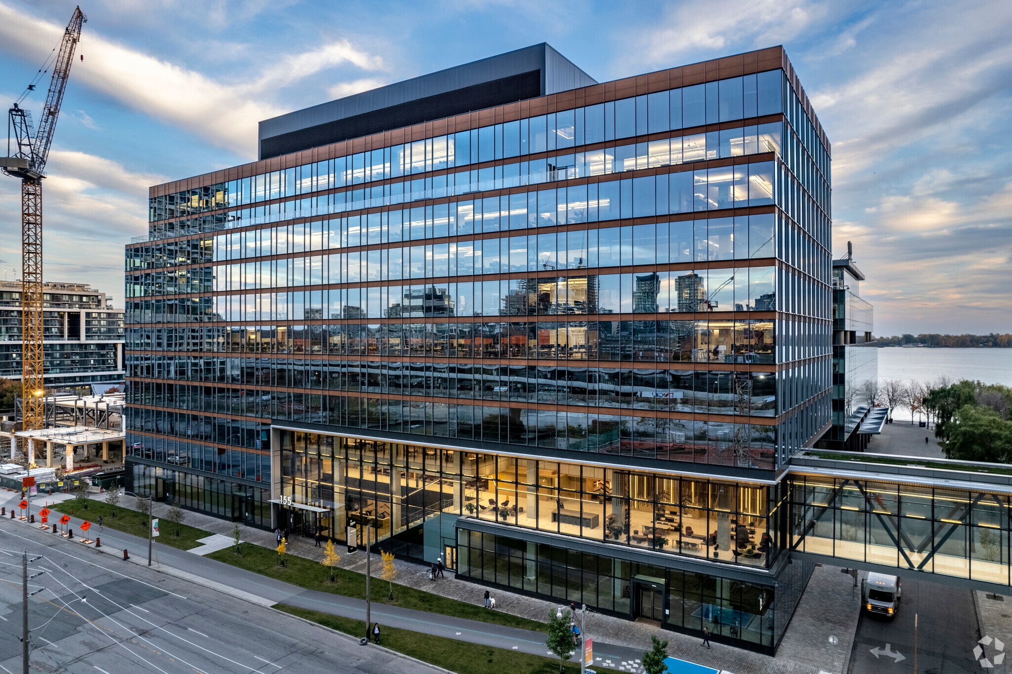 125 Queens Quay E, Toronto, ON to rent Building Photo- Image 1 of 24