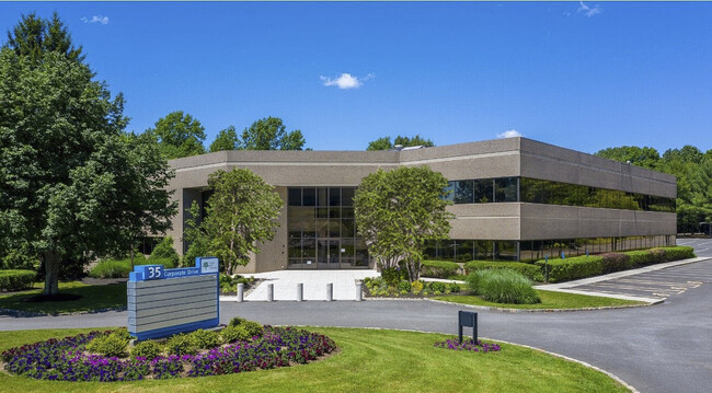 More details for 35 Corporate Dr, Trumbull, CT - Office/Medical for Rent