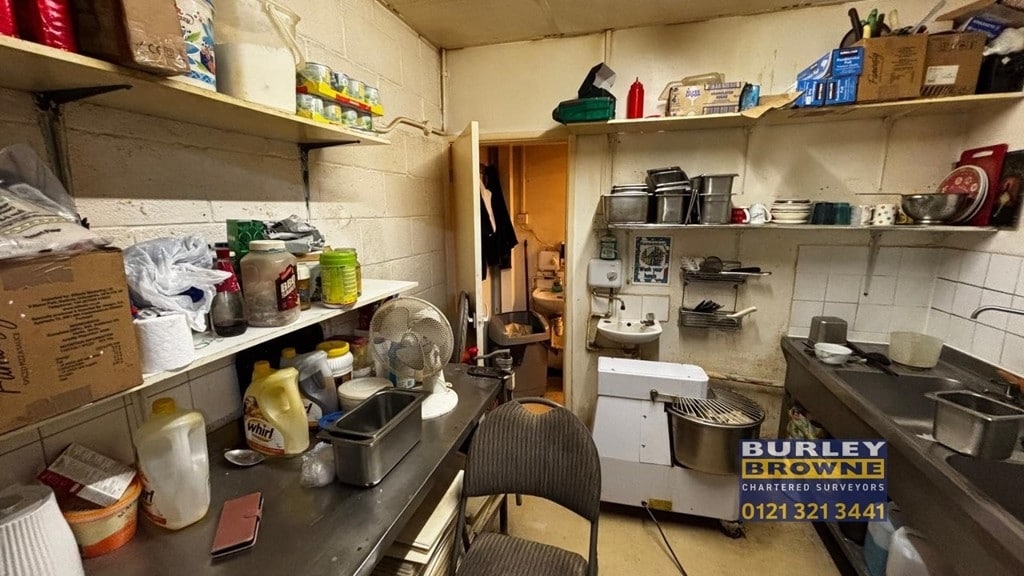 Watling St, Tamworth, STS B77 5BZ - Unit 19 - - Interior Photo - Image 2 of 6