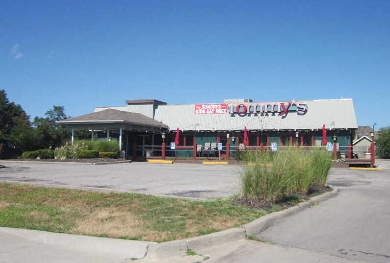 6221 N Chestnut Ave, Gladstone 64119 UK