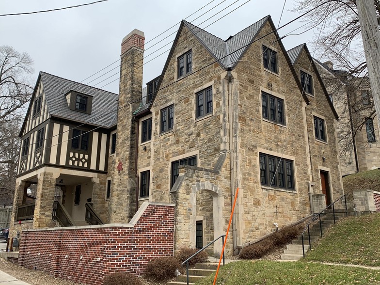 716 N Dubuque St, Iowa City, IA for sale - Building Photo - Image 1 of 1