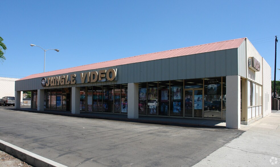 15966 Springdale St, Huntington Beach 92649 Retail for Rent UK
