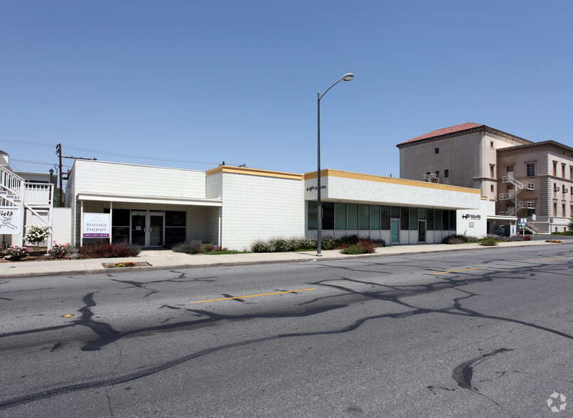 2000 18th St, Bakersfield, CA for rent - Building Photo - Image 1 of 4