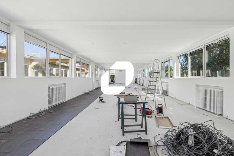 Office in Nanterre to rent - Interior Photo - Image 3 of 16