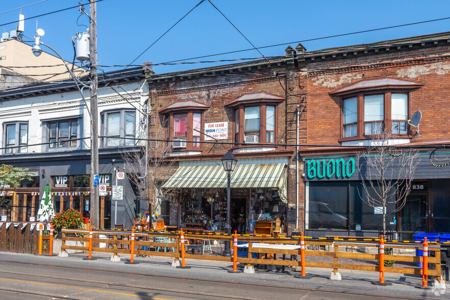 840 College St, Toronto, ON for rent - Primary Photo - Image 1 of 1