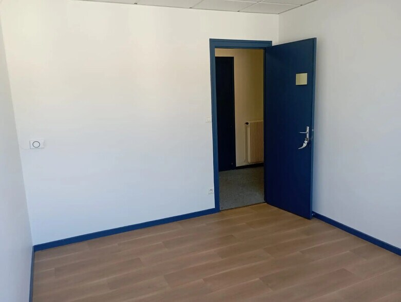 162 Cours Maréchal Gallieni, Talence to rent - Interior Photo - Image 2 of 4