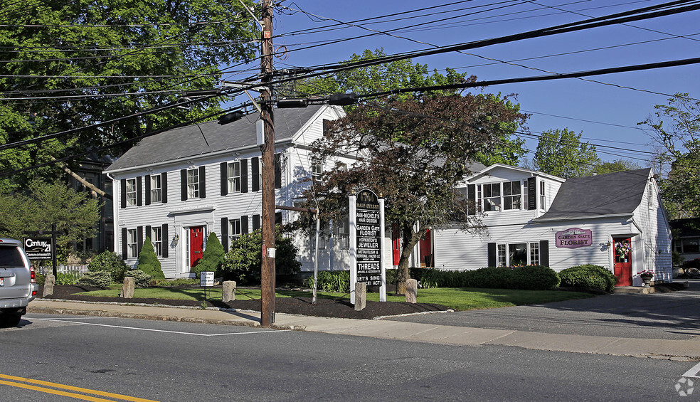 76 Main St, Hopkinton, MA for rent - Primary Photo - Image 1 of 3