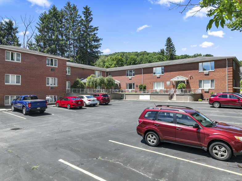 1501 Elk St, Franklin, PA for sale - Primary Photo - Image 1 of 11