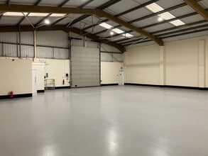 Road One, Winsford to rent Interior Photo- Image 1 of 3