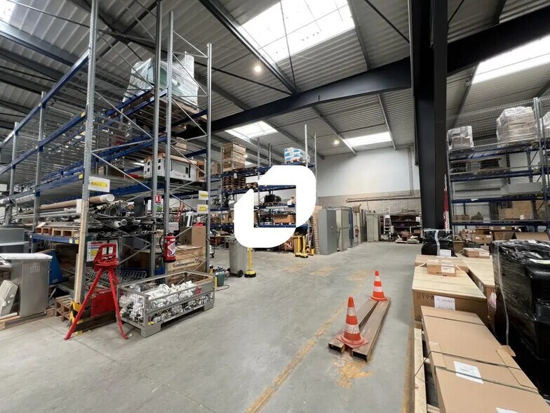 Office in Lesquin to rent - Interior Photo - Image 2 of 11