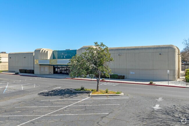 More details for 645 Fairfield Dr, Merced, CA - Retail for Rent