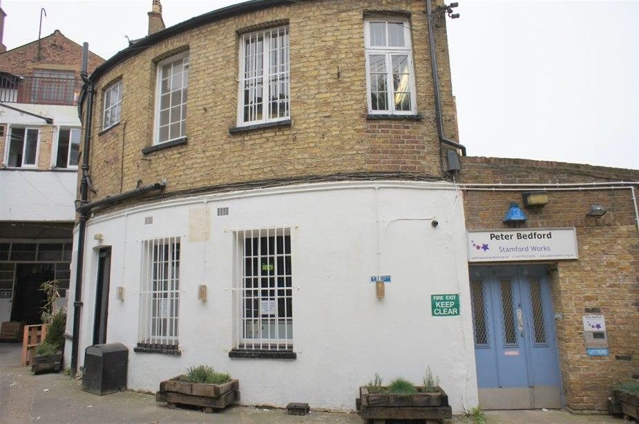 3 Gillet Sq, London to rent Building Photo- Image 1 of 8