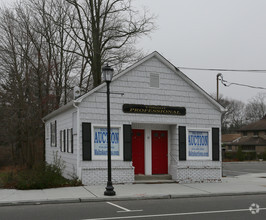 16 Broadway Ave, Rocky Point, NY for sale Primary Photo- Image 1 of 1