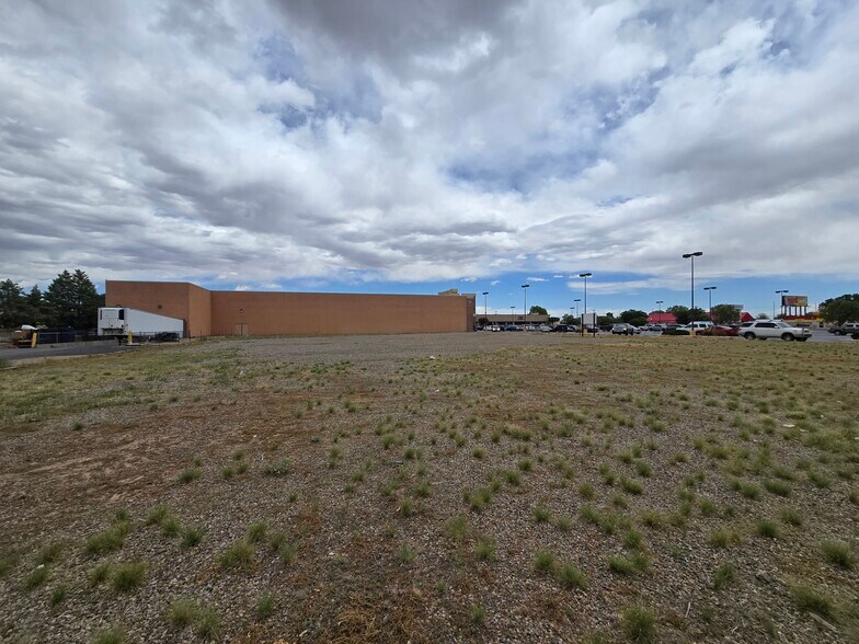 1100 Block Main Street St, Roswell, NM for sale - Building Photo - Image 2 of 8