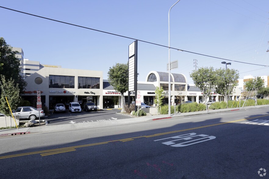 2101-2133 Sawtelle Blvd, Los Angeles, CA for rent - Building Photo - Image 2 of 8