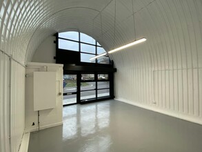 Forth Banks, Newcastle Upon Tyne to rent Interior Photo- Image 2 of 2