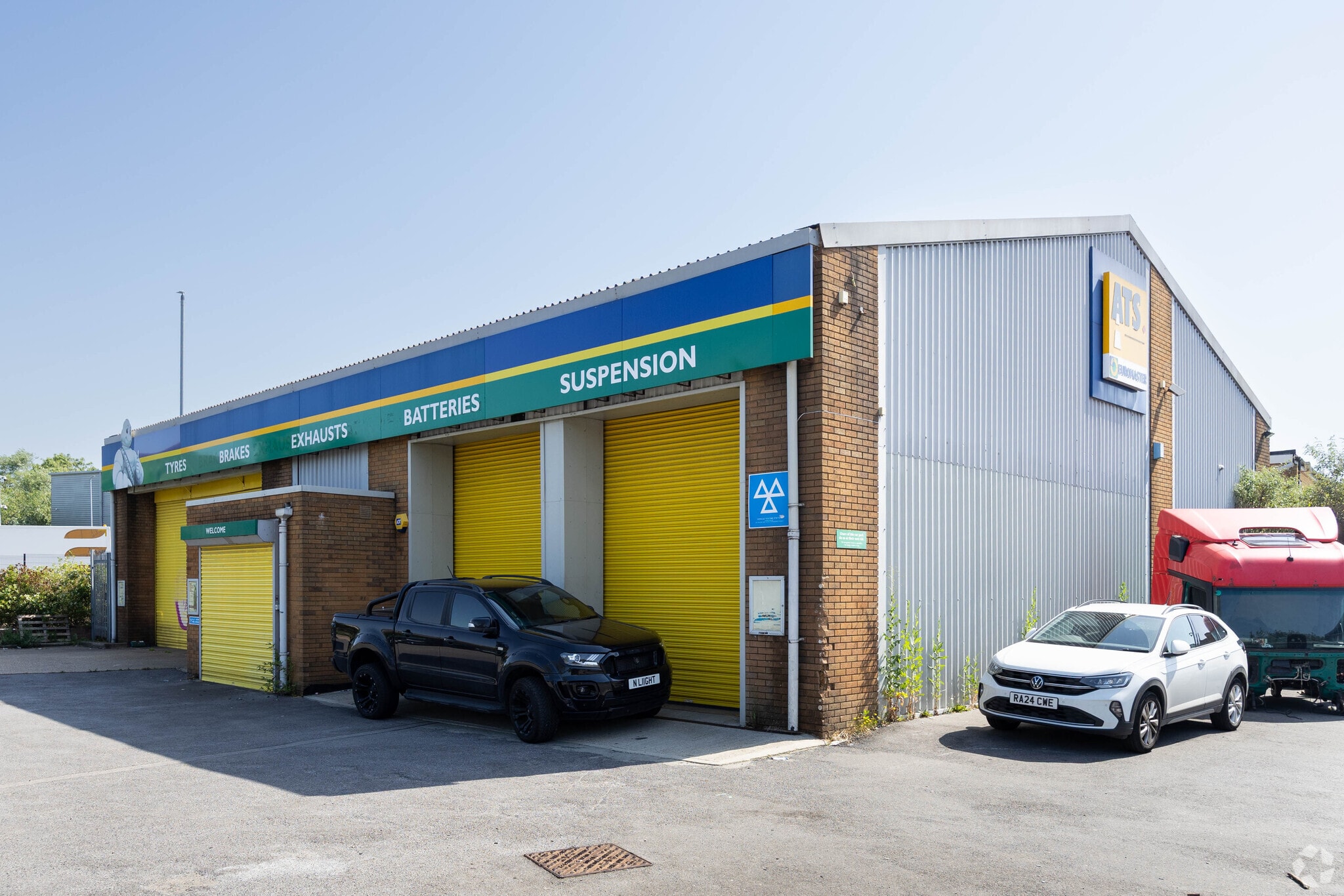 Poyle Rd, Slough for sale Primary Photo- Image 1 of 3