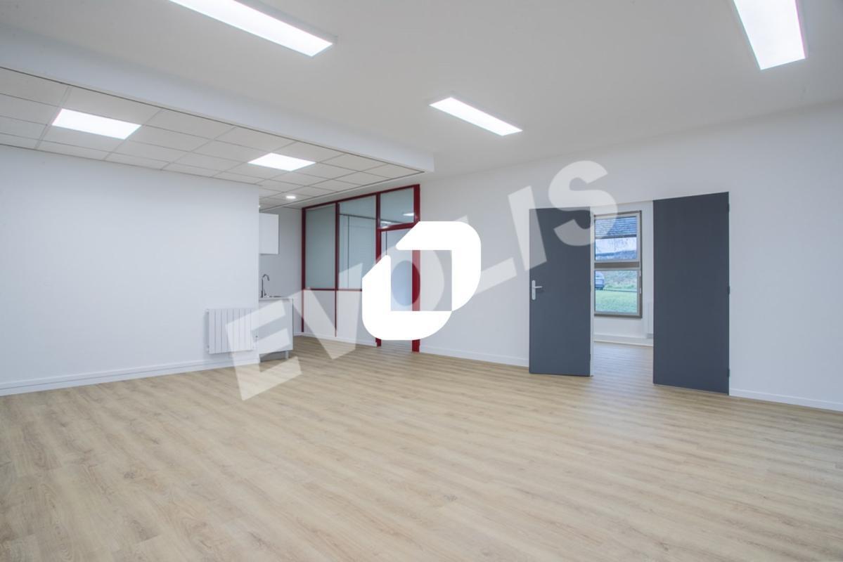 Office in Torcy to rent Building Photo- Image 1 of 15
