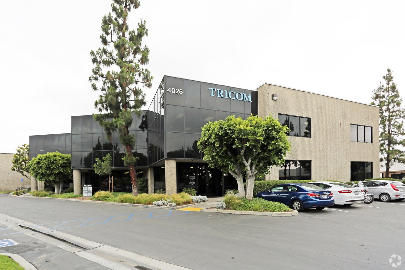 4025 E La Palma Ave, Anaheim 92807 UK