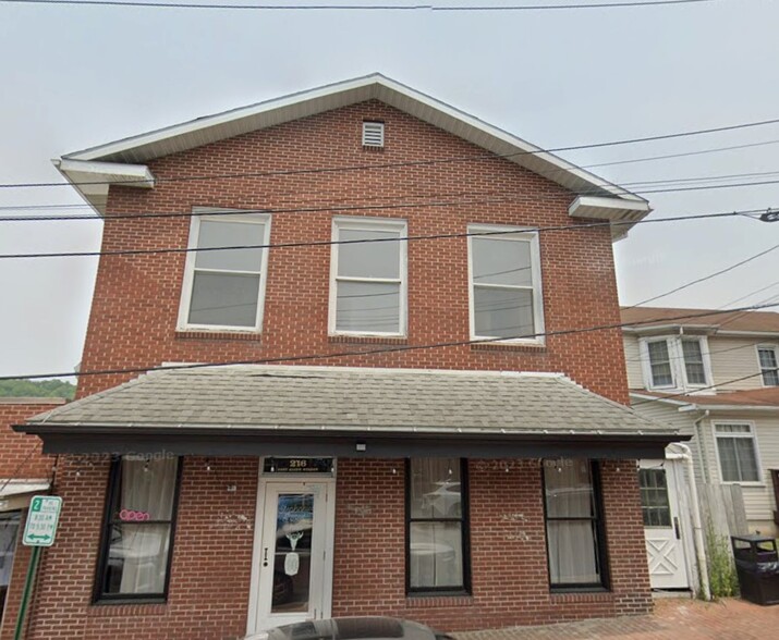 216 E Alder St, Oakland, MD for sale - Primary Photo - Image 1 of 1