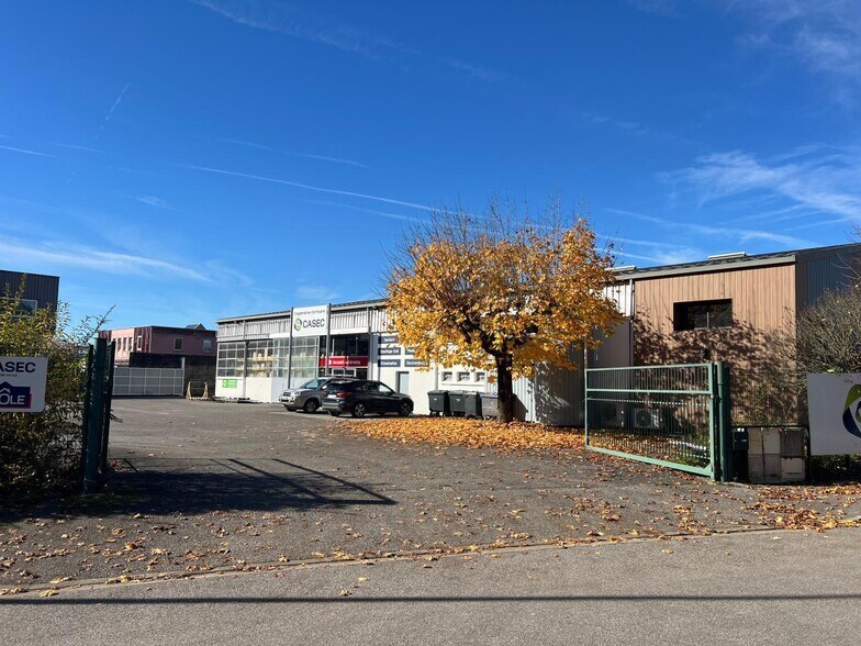 Light Industrial in Annecy for sale - Building Photo - Image 2 of 21
