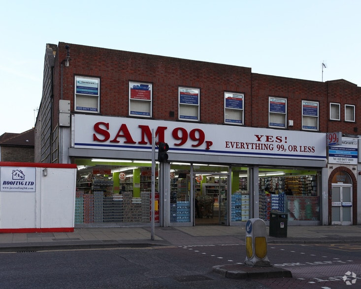 188-196 High Rd, Ilford to rent - Building Photo - Image 3 of 4