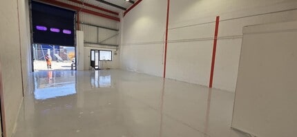 37-53 Mountney Bridge Business Park, Pevensey to rent Interior Photo- Image 2 of 3