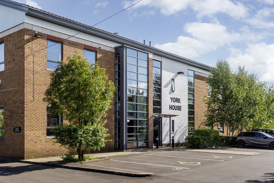 Station Rd, Tadcaster, LS24 9RA York House UK