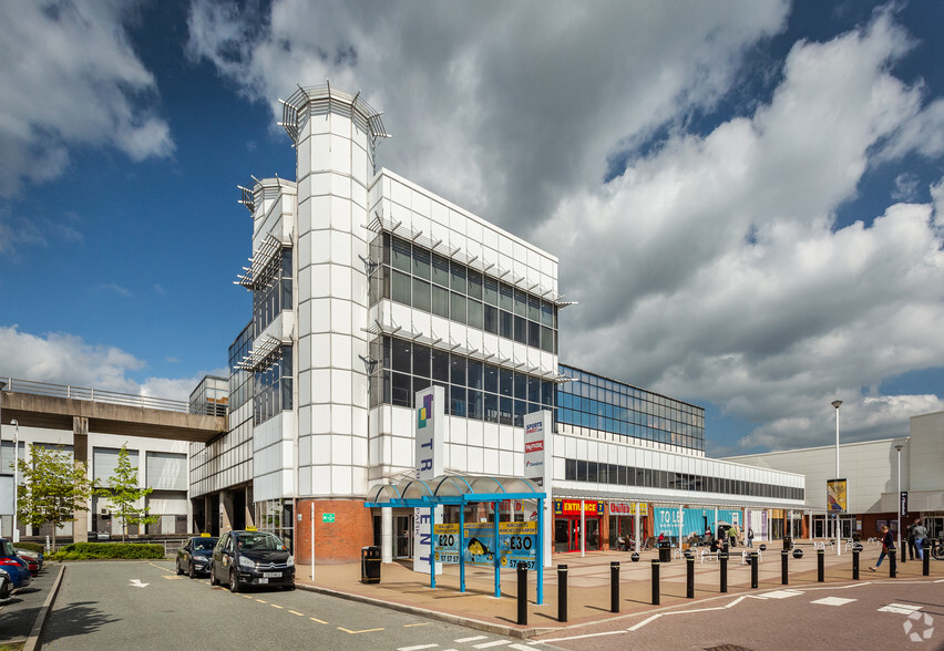 Shopping City, Runcorn for rent - Building Photo - Image 1 of 23