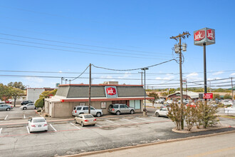 2133 Texoma Pky, Sherman, TX for sale Primary Photo- Image 1 of 6