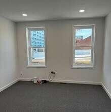 2939 W Marshall St, Richmond, VA for rent Interior Photo- Image 2 of 7