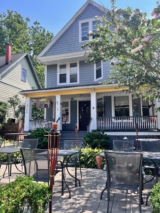 More details for 12706 Larchmere Blvd, Cleveland, OH - Retail to Rent