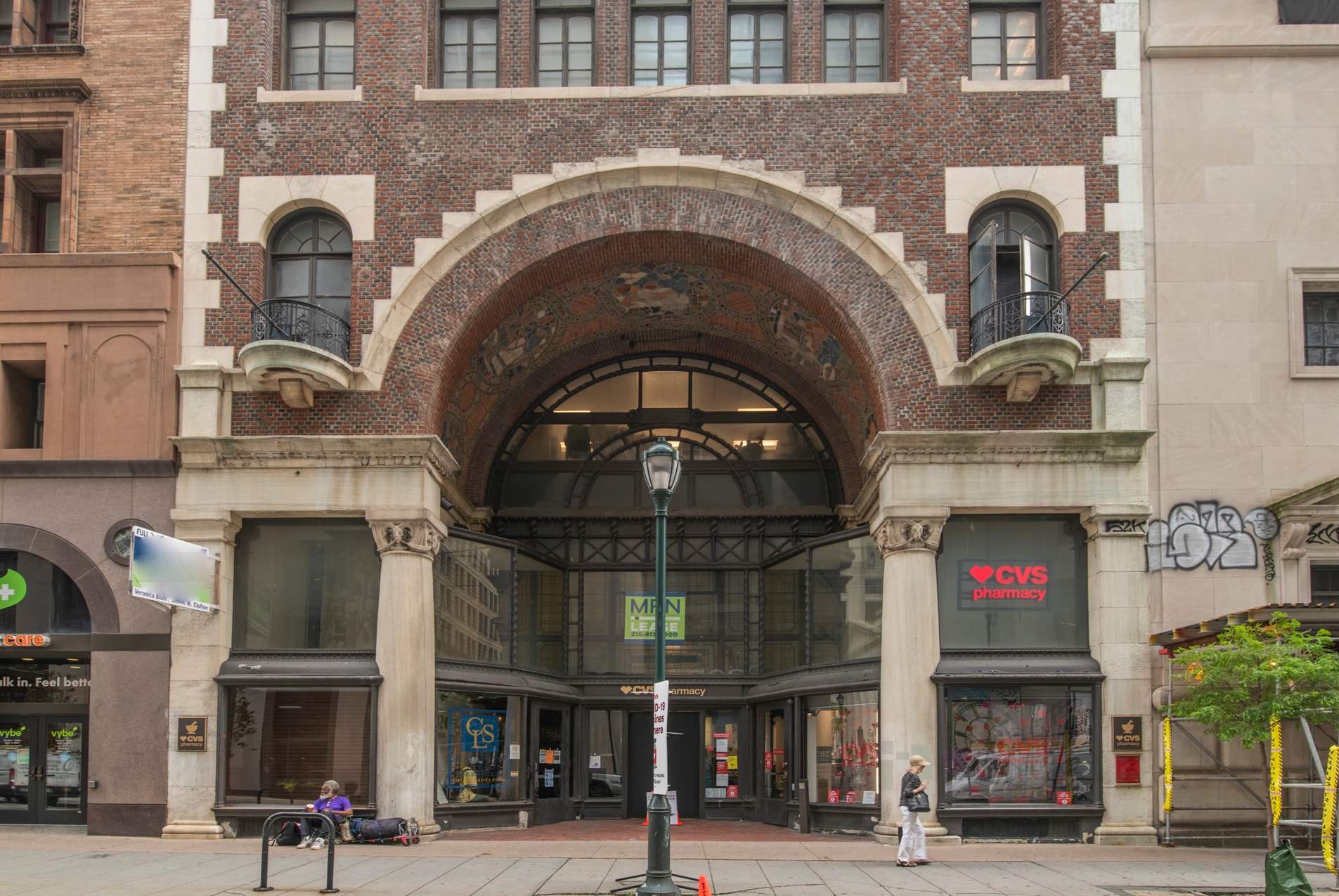 1424-1426 Chestnut St, Philadelphia, PA to rent Building Photo- Image 1 of 13