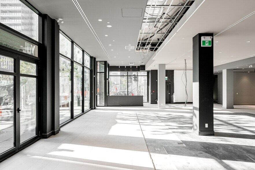 1155 Rue Mackay, Montréal, QC to rent - Interior Photo - Image 2 of 47