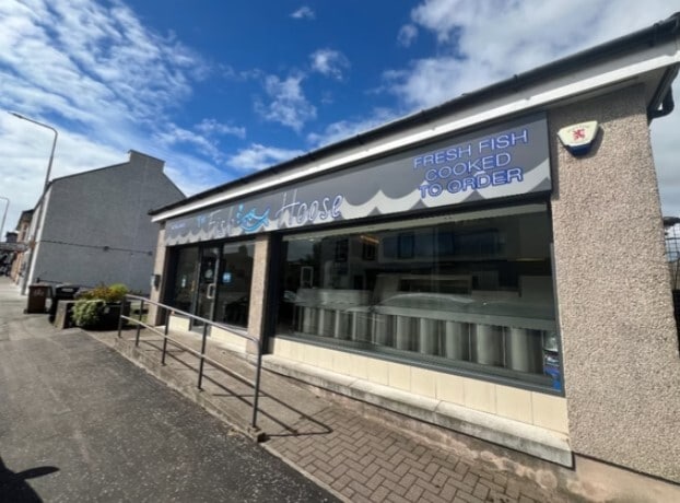 69 Main St, Thornton to rent - Building Photo - Image 3 of 3