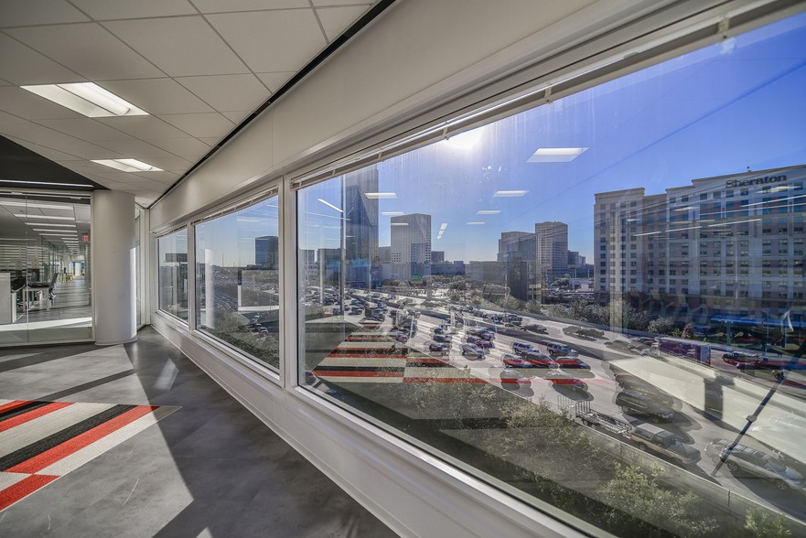 2425 West Loop South, Houston, TX for sale - Building Photo - Image 1 of 1