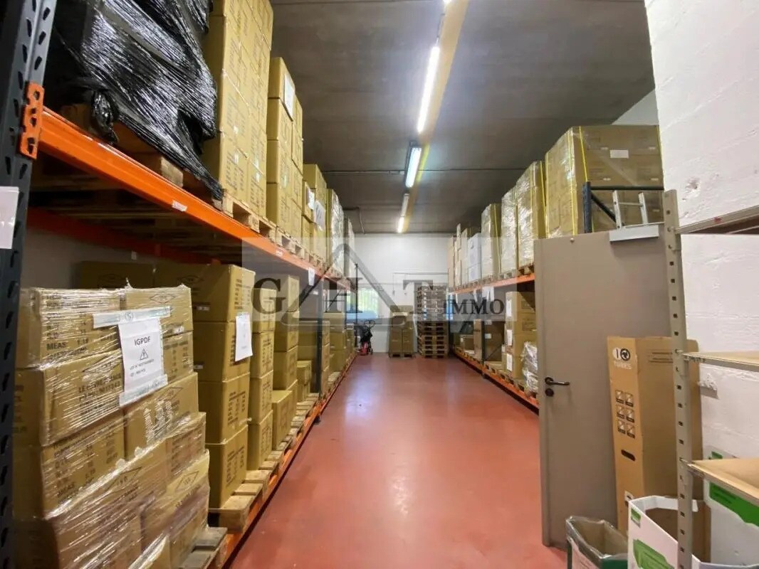 Industrial in Ris-Orangis to rent Interior Photo- Image 1 of 13