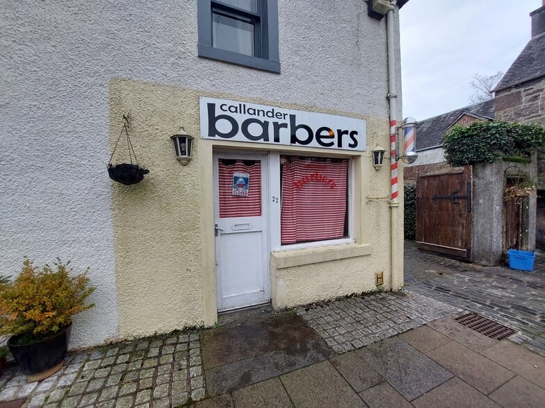 22 Ancaster Sq, Callander for sale - Building Photo - Image 1 of 1