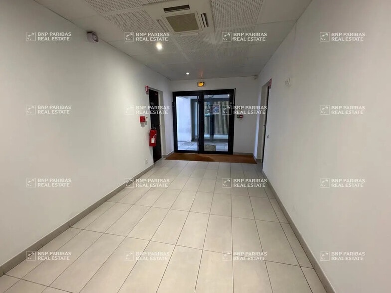 Office in Saint-Herblain to rent - Building Photo - Image 3 of 14