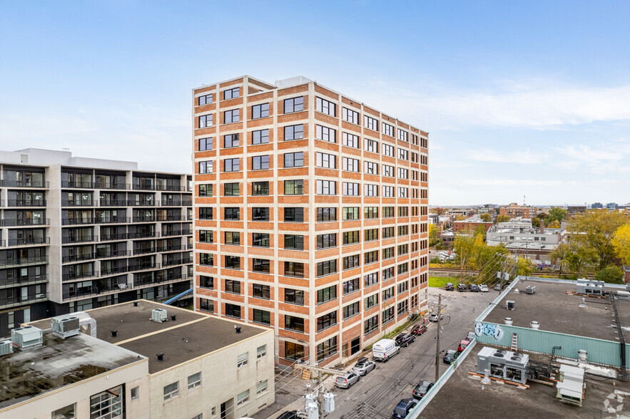 400 Av Atlantic, Montréal, QC for rent - Building Photo - Image 2 of 11